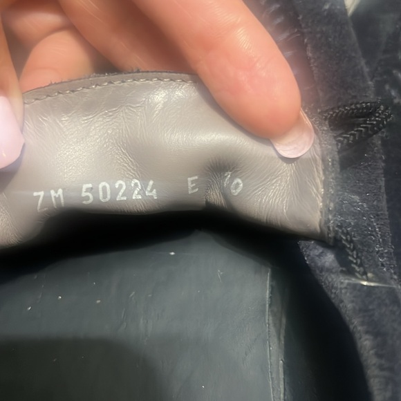 Ferragamo navy blue loafers warn condition - Picture 7 of 7